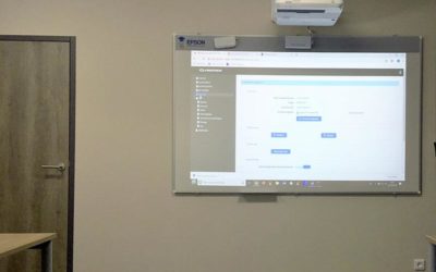 Solution de vidéoprojection Ultra-Courte-Focale Tactile