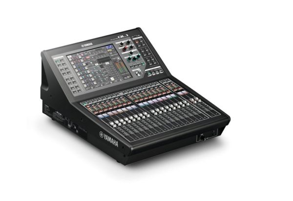console de mixage numerique Yamaha QL1