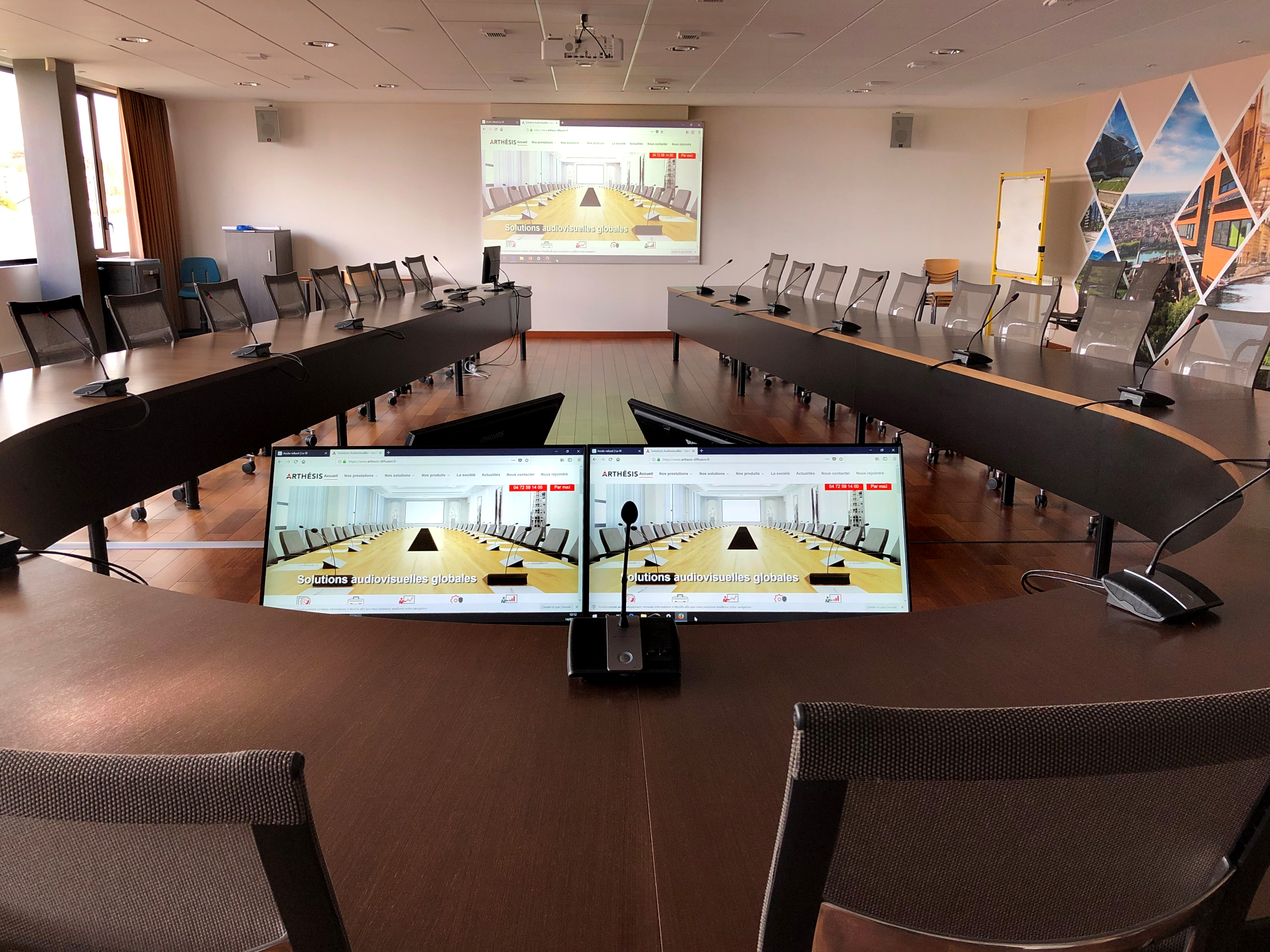 salle de conseil vidéoprojection système conférence